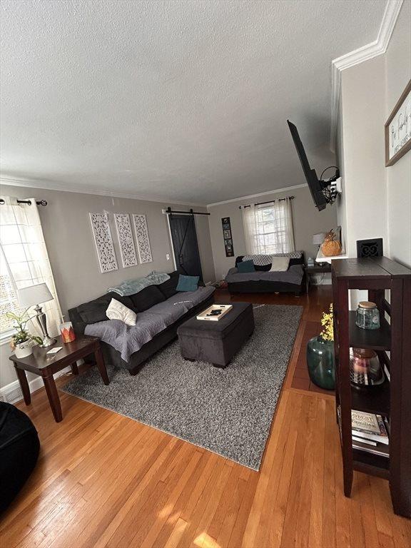 118 Field Road, Longmeadow, MA 01106