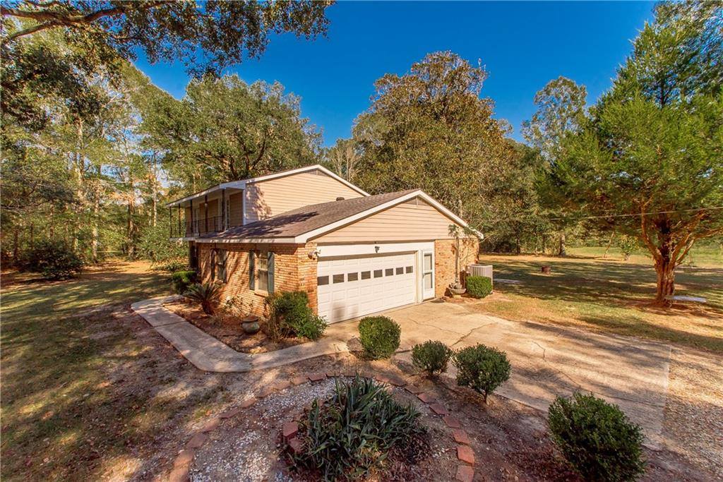 11458 LA-1075, Bogalusa, LA 70427