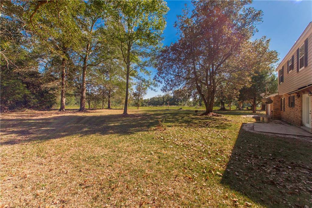 11458 LA-1075, Bogalusa, LA 70427