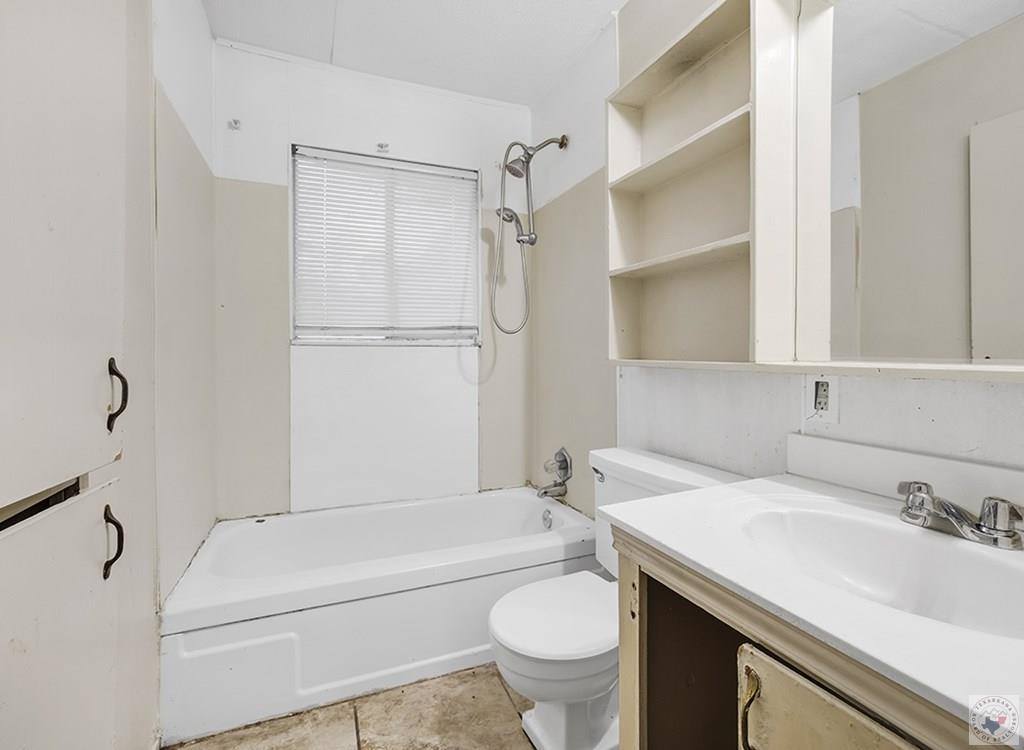 224 Shellwood, Wake Village, TX 75501