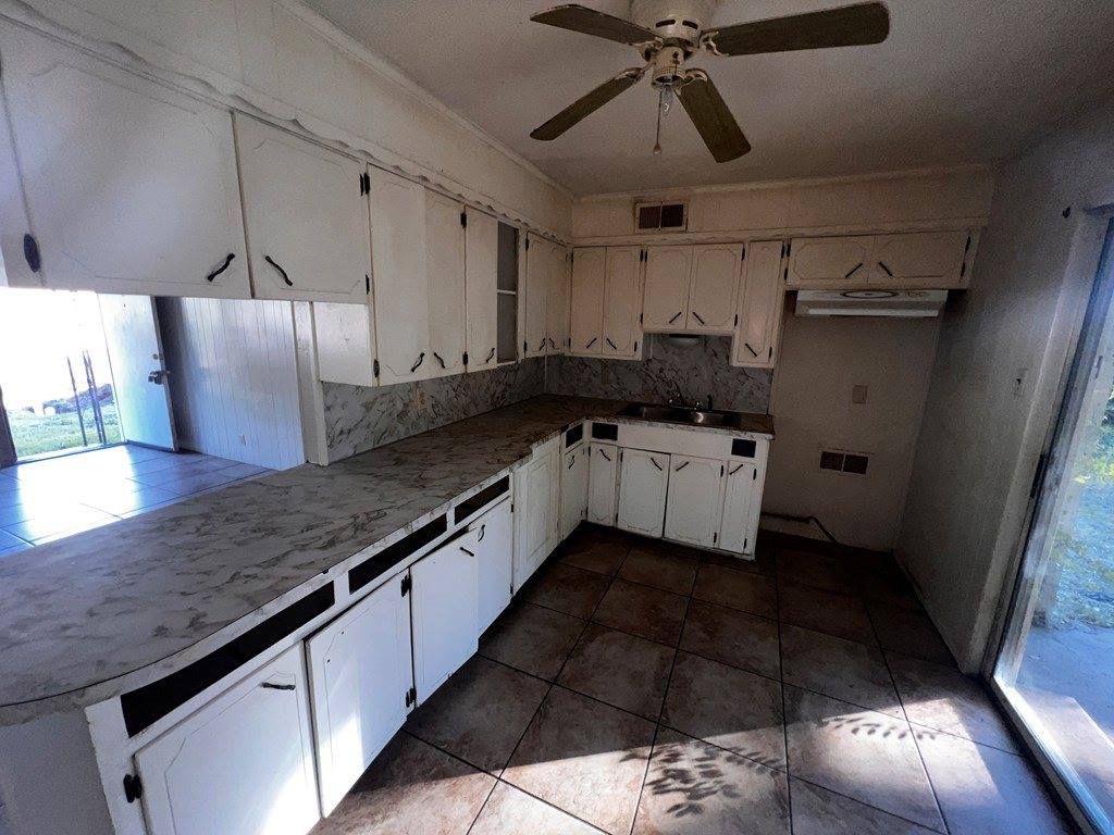 224 Shellwood, Wake Village, TX 75501