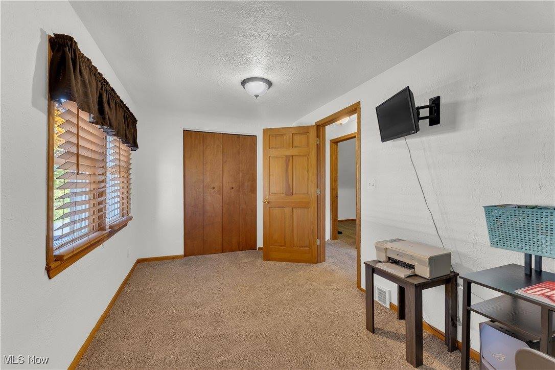 1452 Furnace Street, Mineral Ridge, OH 44440