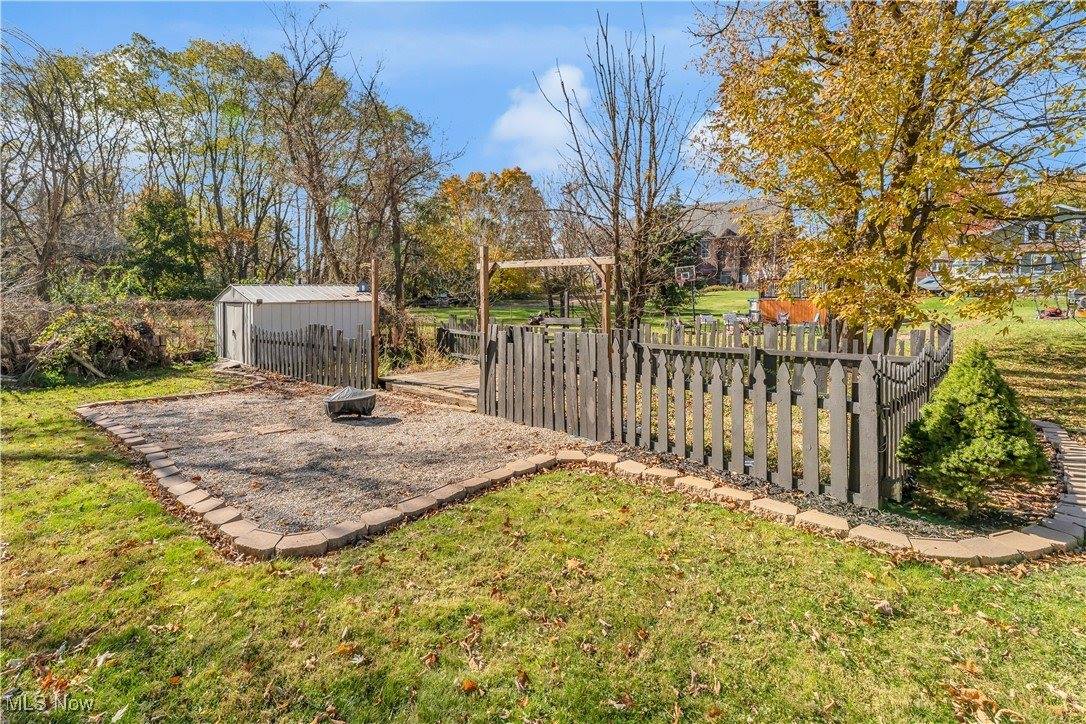 1452 Furnace Street, Mineral Ridge, OH 44440