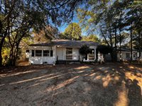 849 Singapore, Wake Village, TX 75501