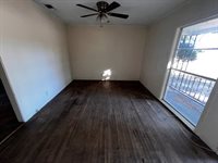 849 Singapore, Wake Village, TX 75501