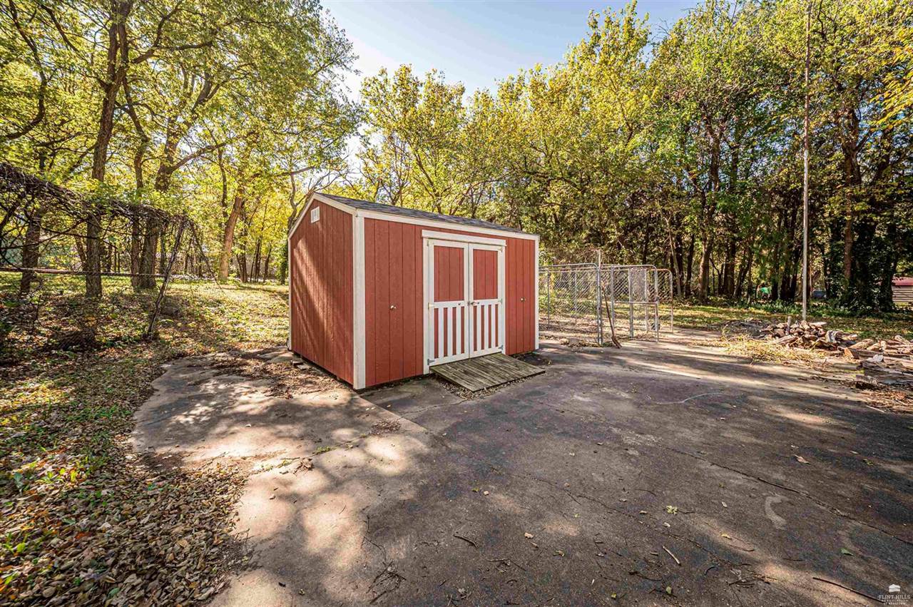 205 South Bridge Street, Enterprise, KS 67441