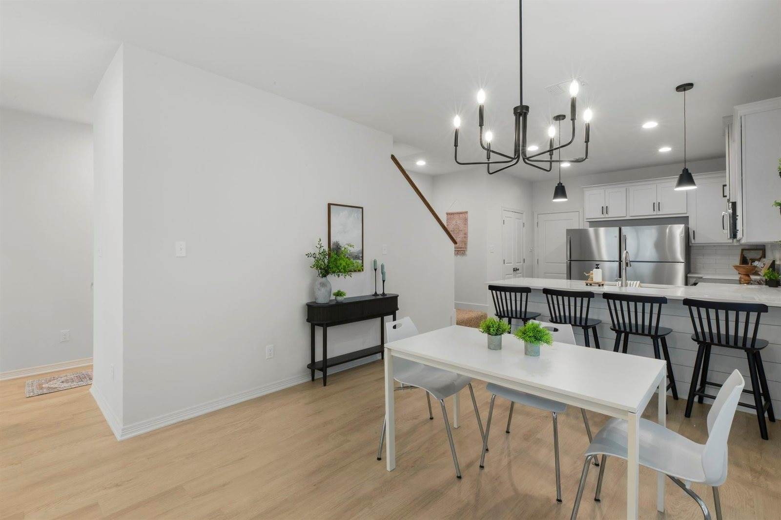 240 Richards Street, College Station, TX 77840