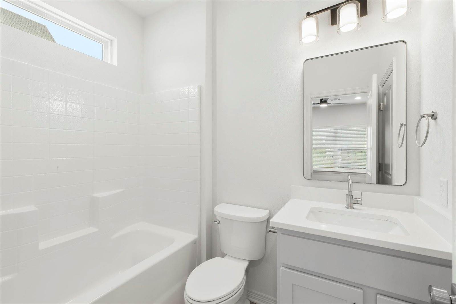 240 Richards Street, College Station, TX 77840