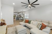 240 Richards Street, College Station, TX 77840