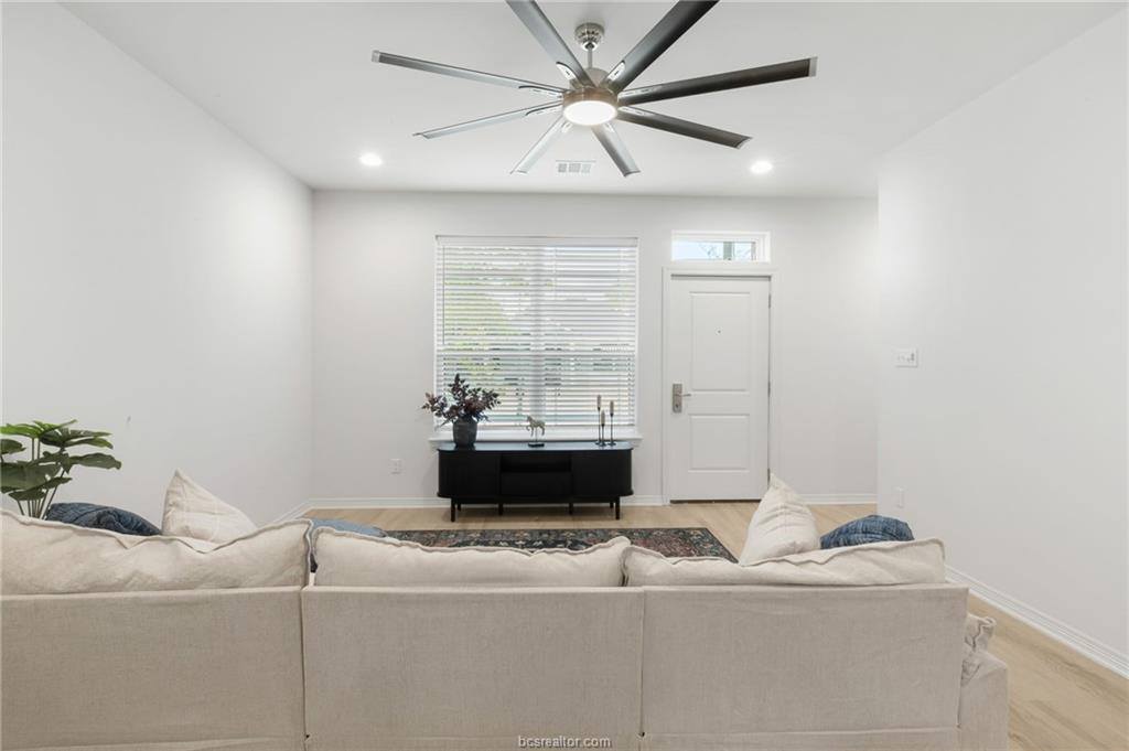 307C Sterling Street, College Station, TX 77840