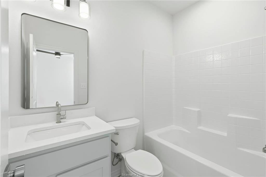 307C Sterling Street, College Station, TX 77840