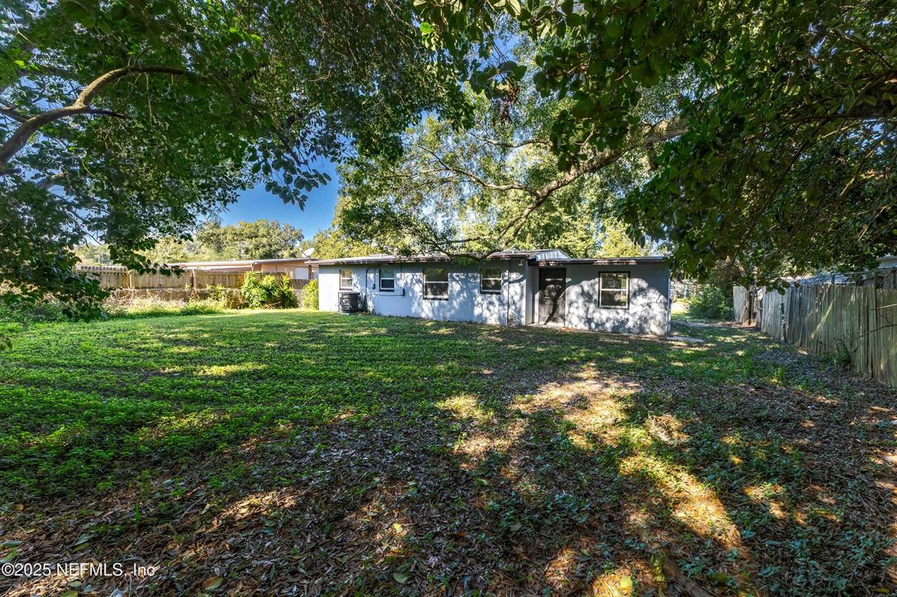 7822 Dubois Drive, Jacksonville, FL 32221