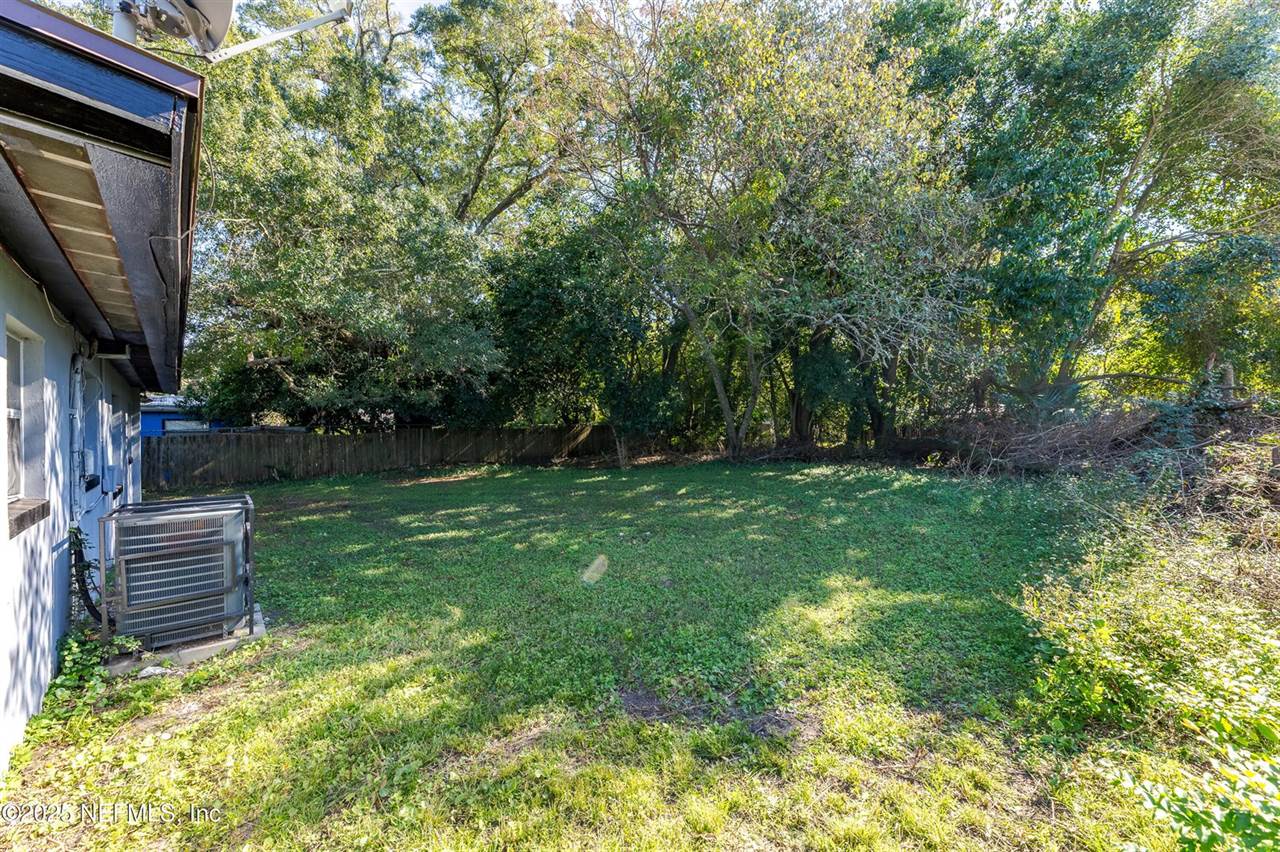 7822 Dubois Drive, Jacksonville, FL 32221