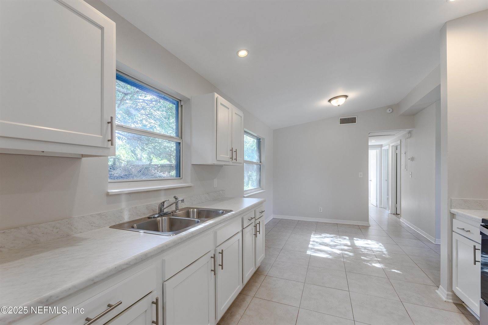 7822 Dubois Drive, Jacksonville, FL 32221