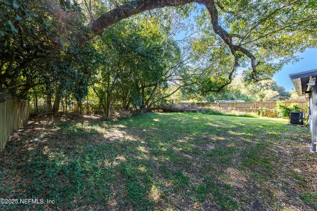 7822 Dubois Drive, Jacksonville, FL 32221