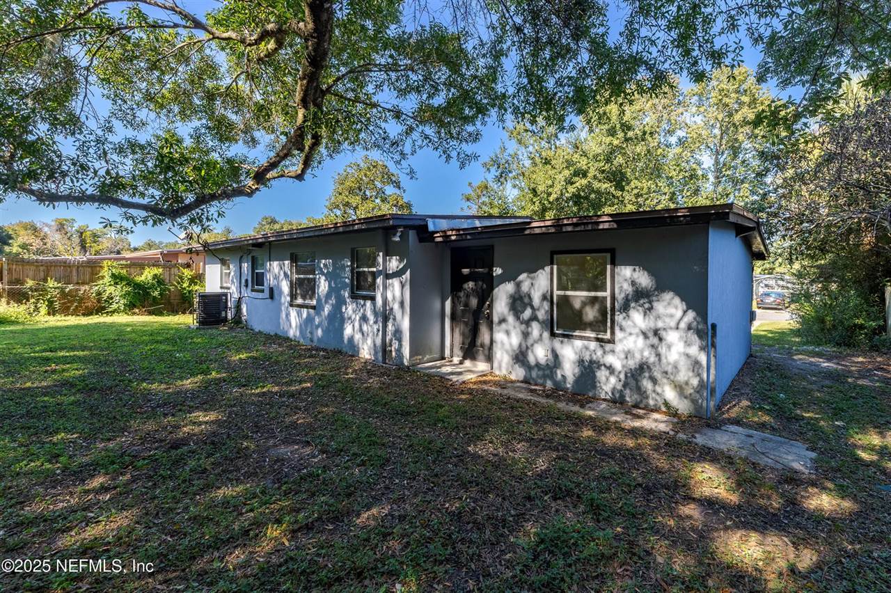 7822 Dubois Drive, Jacksonville, FL 32221