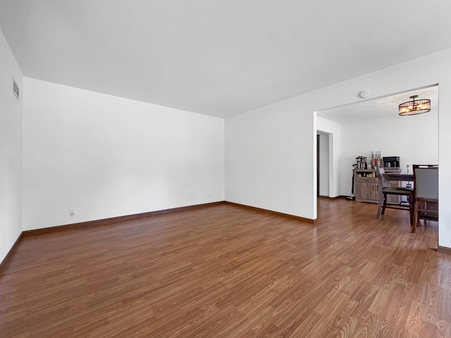 1353 Carriage Hill Lane, Freeport, IL 61032