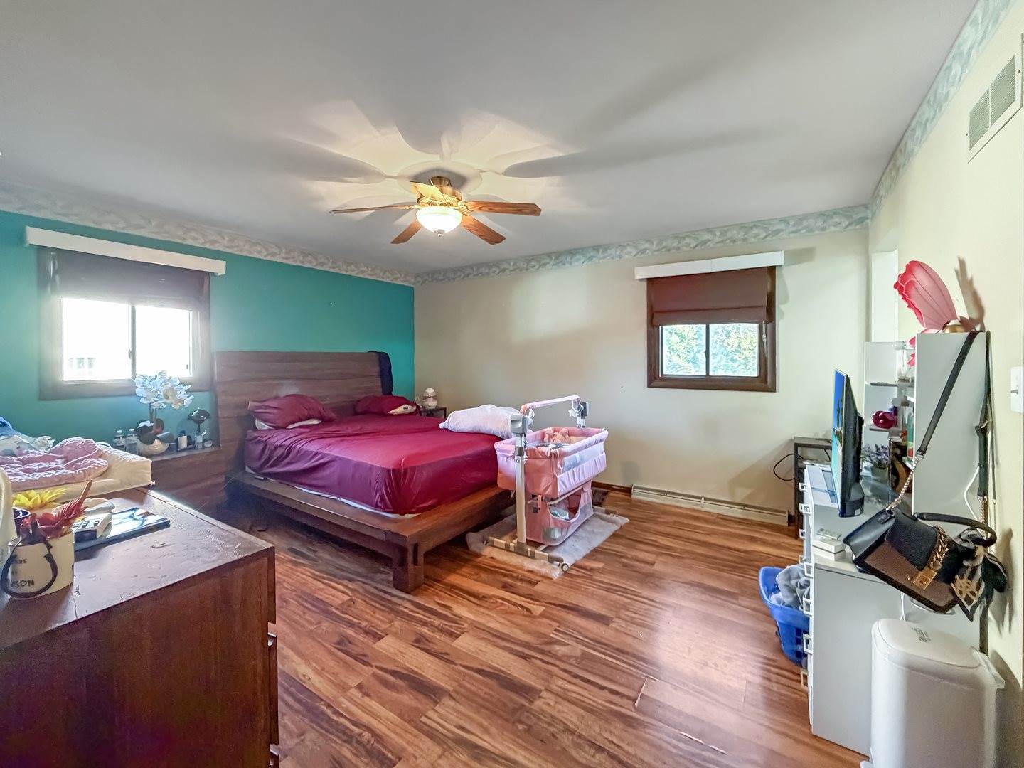 1353 Carriage Hill Lane, Freeport, IL 61032