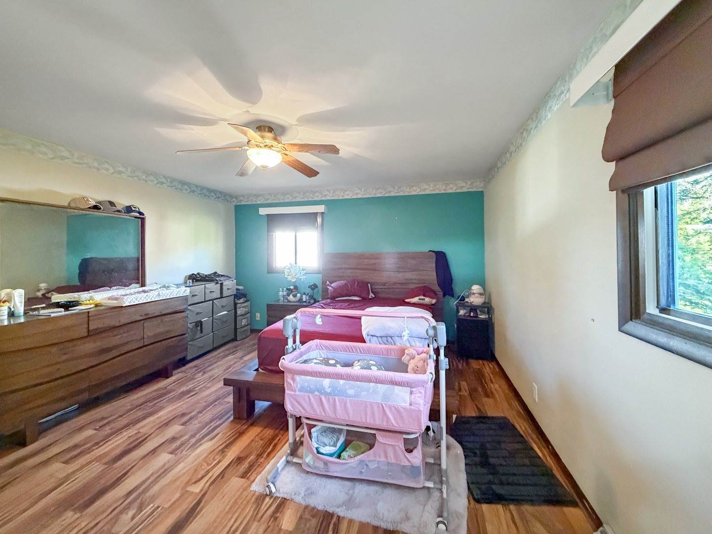 1353 Carriage Hill Lane, Freeport, IL 61032