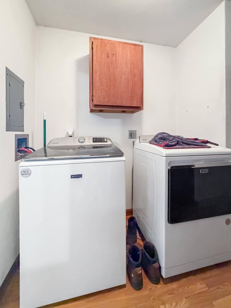 1353 Carriage Hill Lane, Freeport, IL 61032