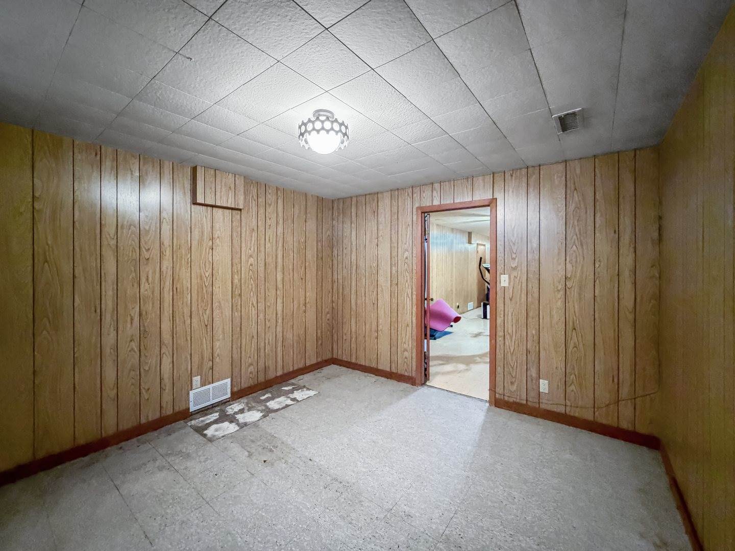 1353 Carriage Hill Lane, Freeport, IL 61032