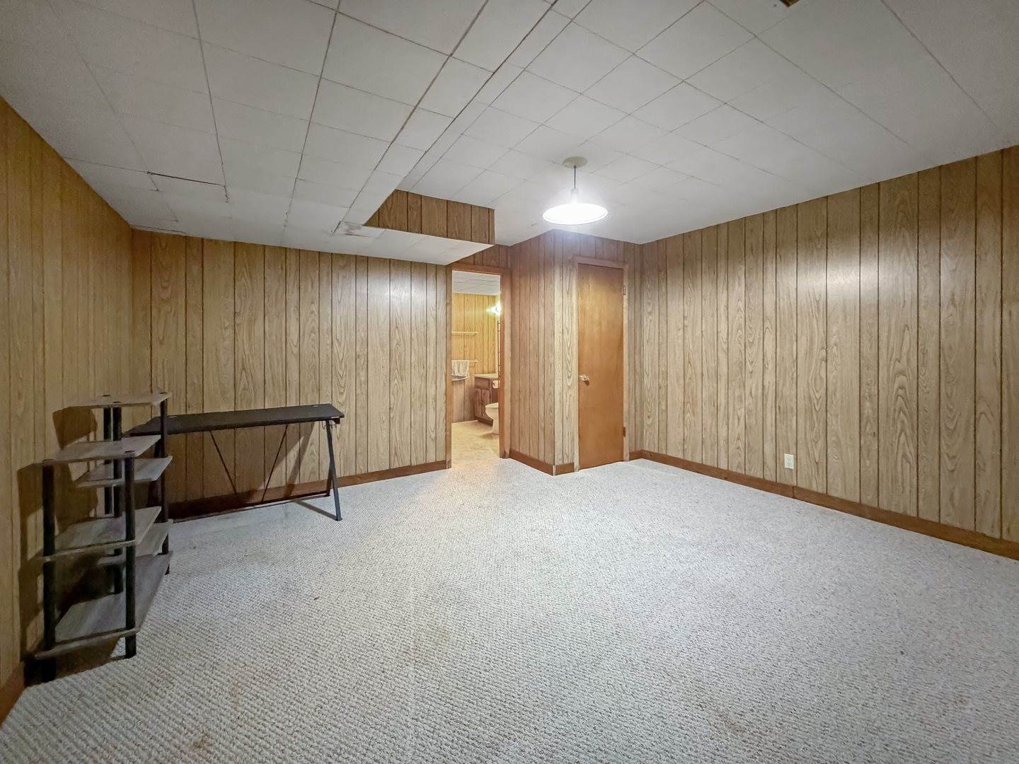 1353 Carriage Hill Lane, Freeport, IL 61032