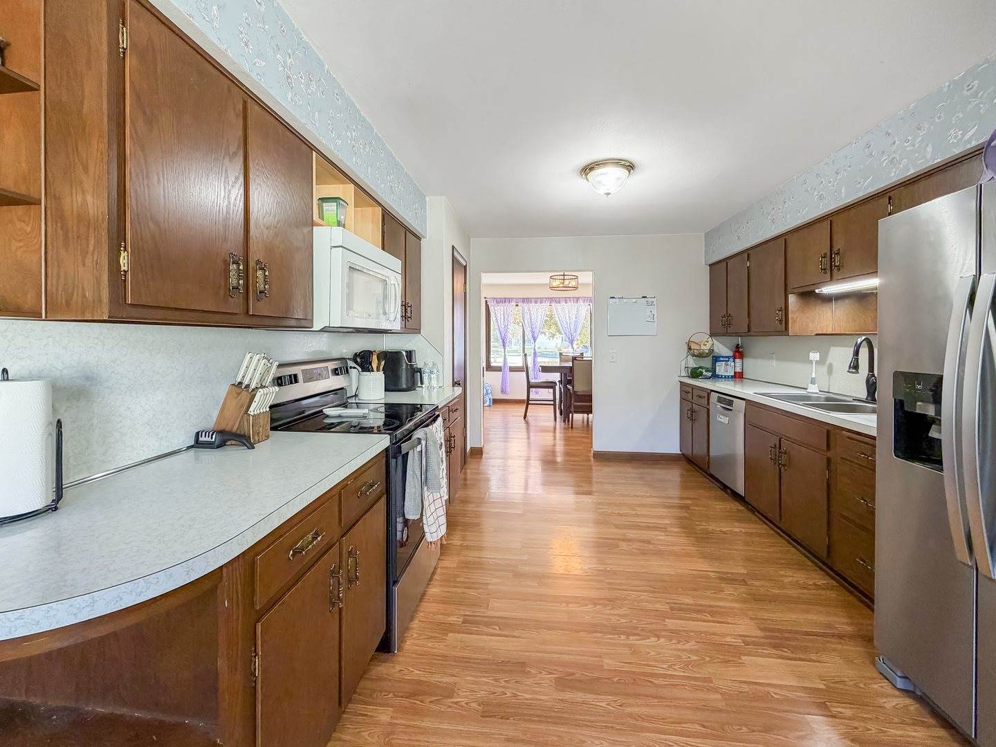 1353 Carriage Hill Lane, Freeport, IL 61032