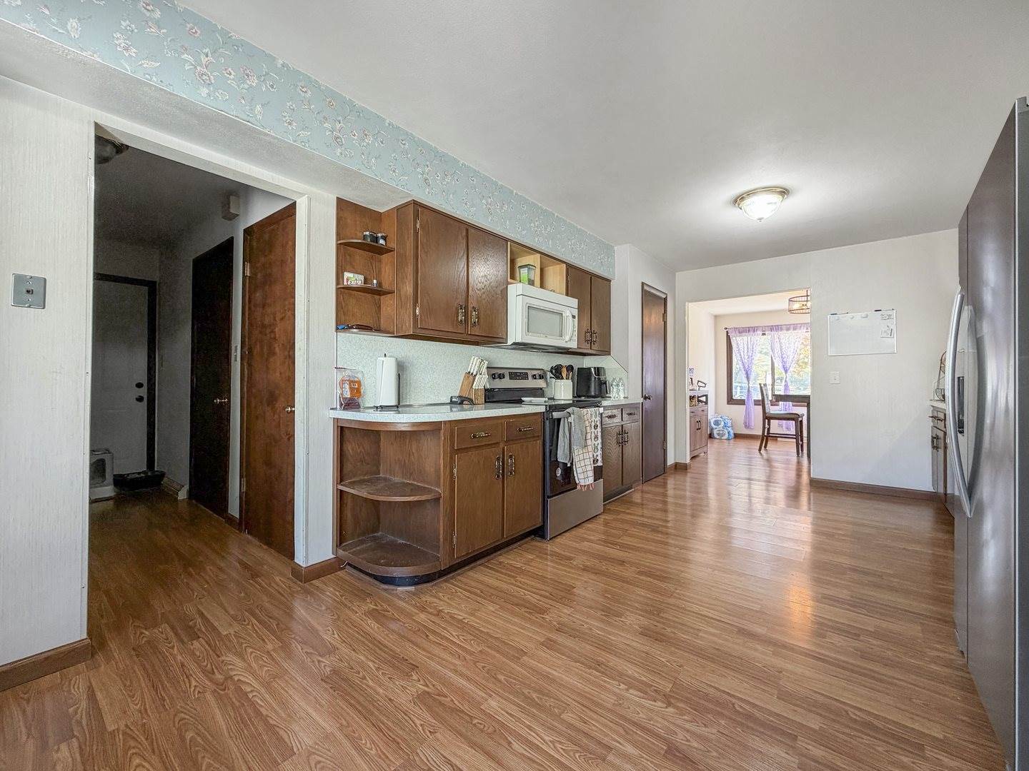 1353 Carriage Hill Lane, Freeport, IL 61032