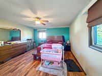 1353 Carriage Hill Lane, Freeport, IL 61032