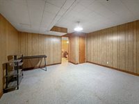 1353 Carriage Hill Lane, Freeport, IL 61032