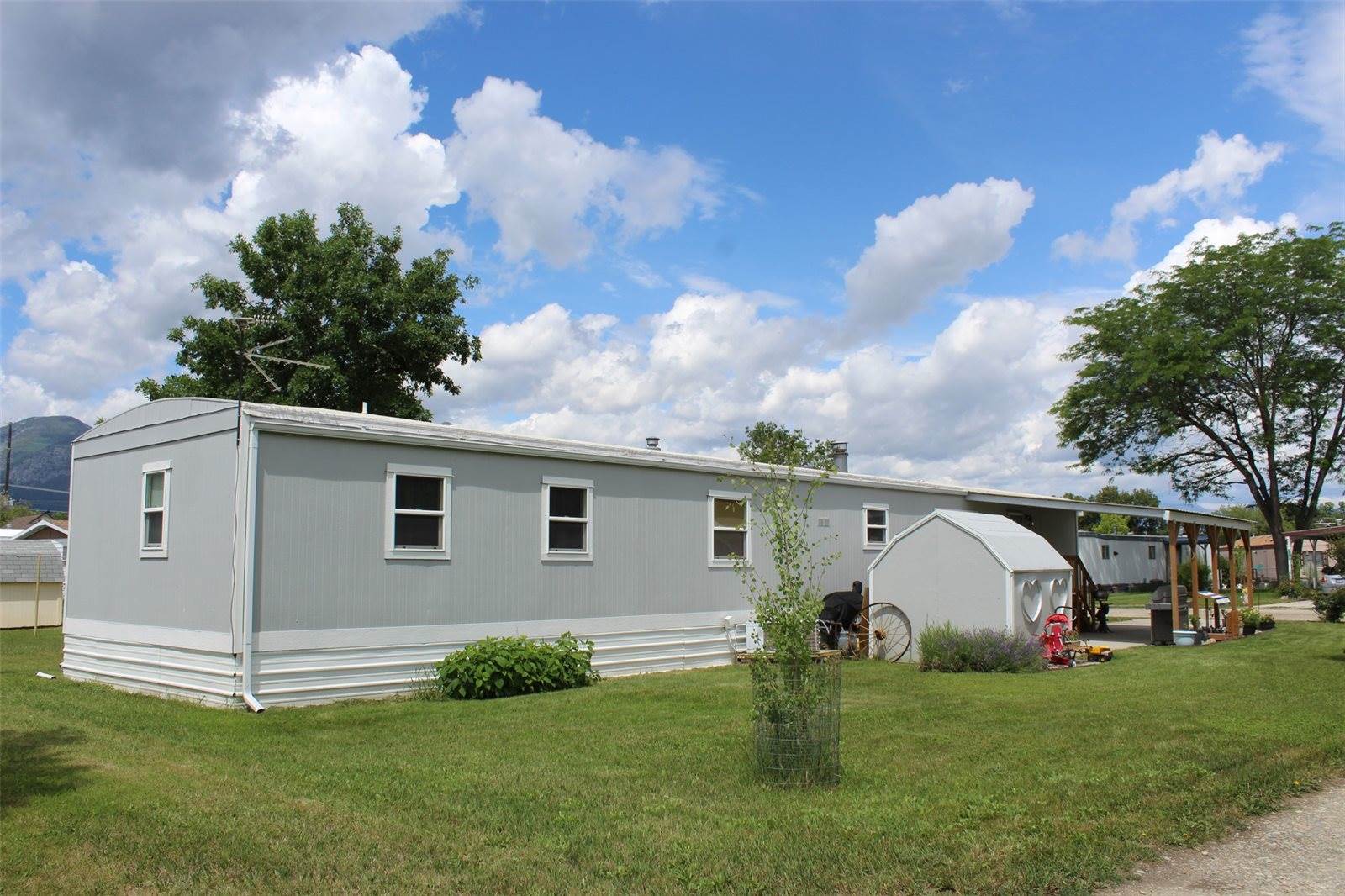 111 Blue Bird Drive, Hamilton, MT 59840