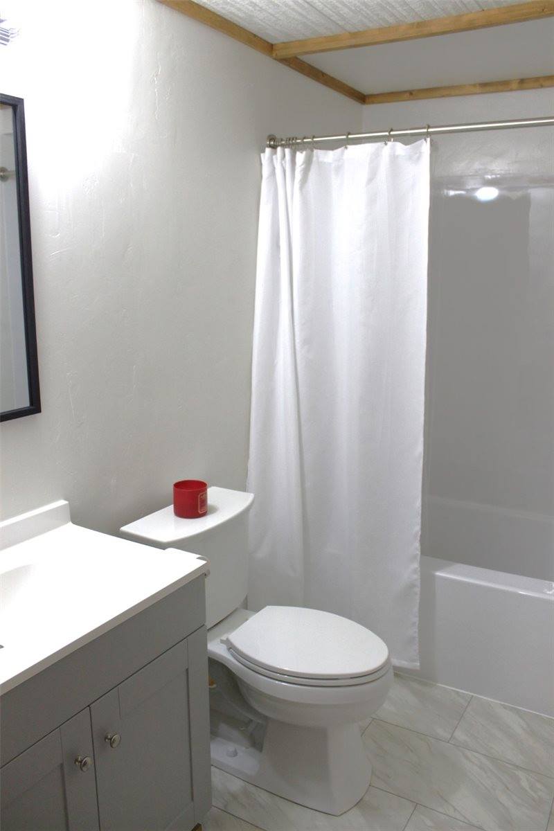 111 Blue Bird Drive, Hamilton, MT 59840