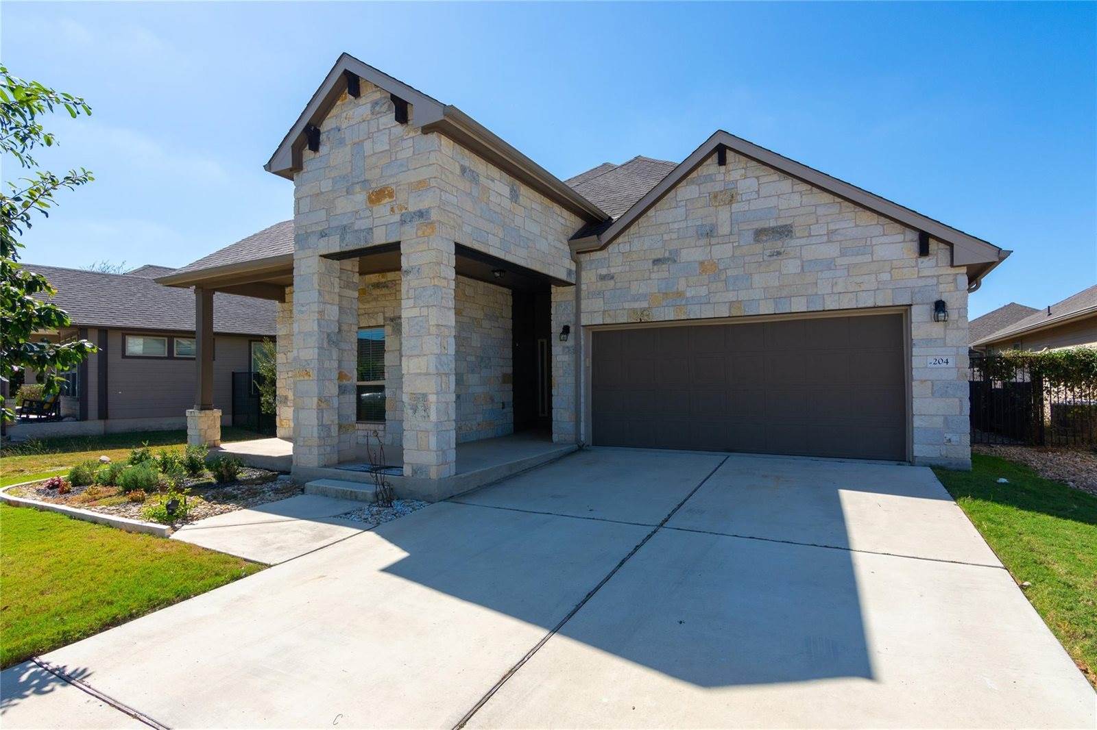 204 Serrano St, Georgetown, TX 78628