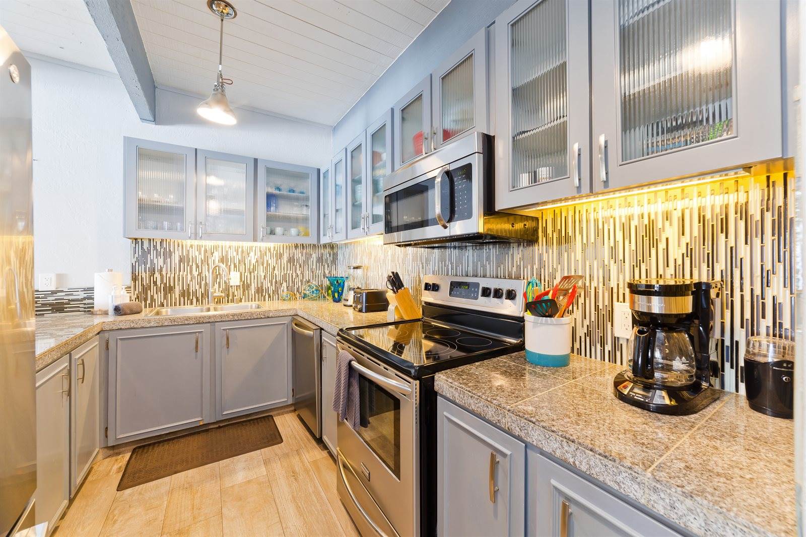 76-6246 Alii Dr, Kailua-Kona, HI 96740