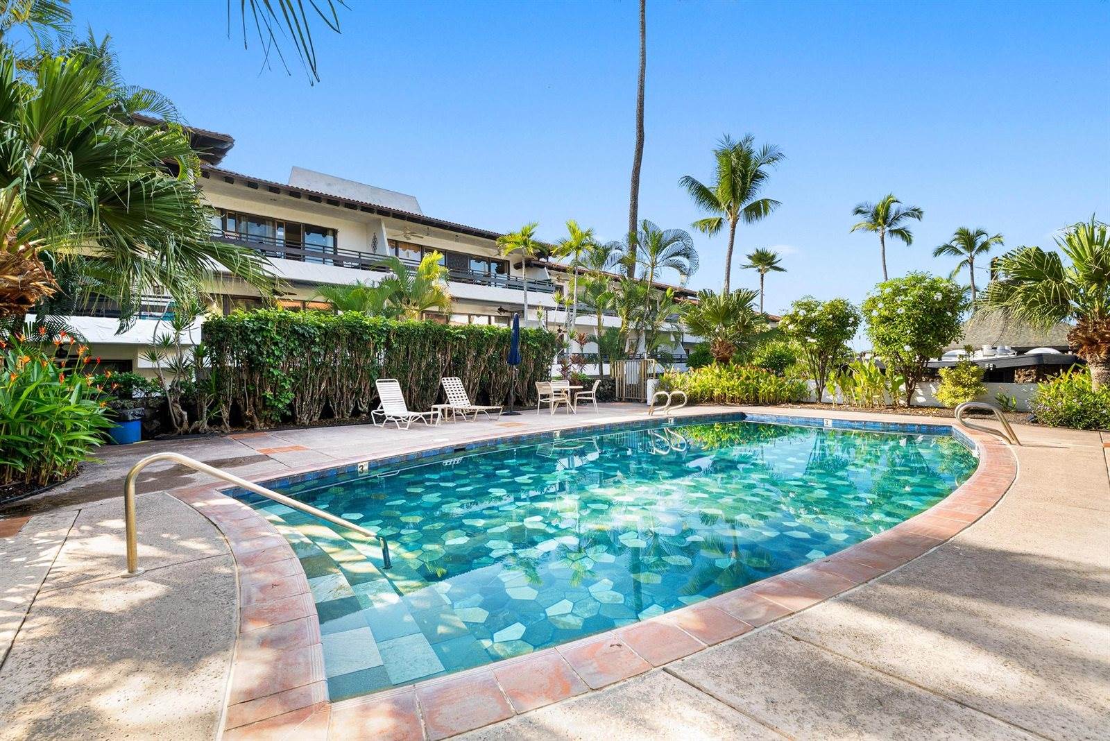 75-6082 Alii Dr, Kailua-Kona, HI 96740