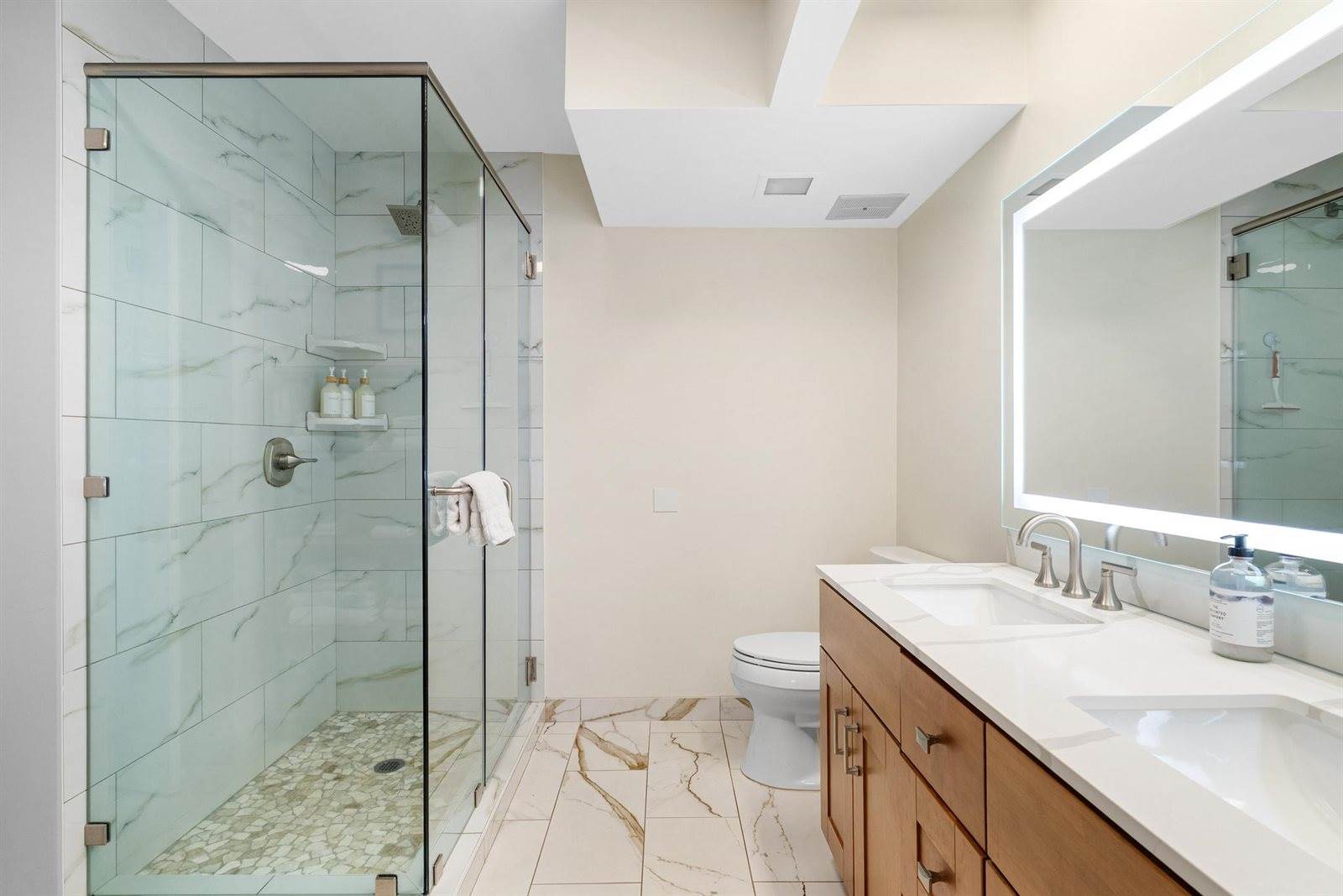 75-6082 Alii Dr, Kailua-Kona, HI 96740