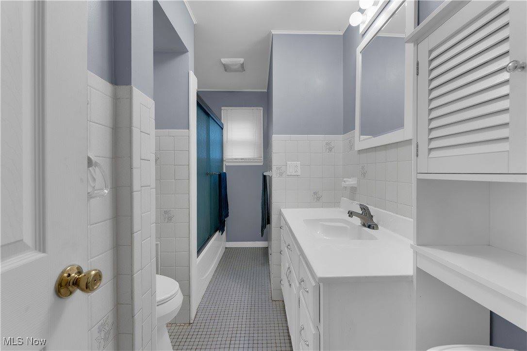 7435 Forest Hill Avenue, Poland, OH 44514