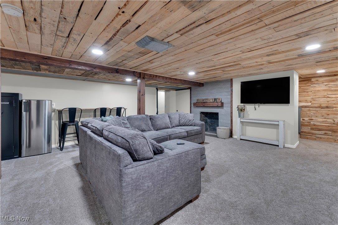 7435 Forest Hill Avenue, Poland, OH 44514