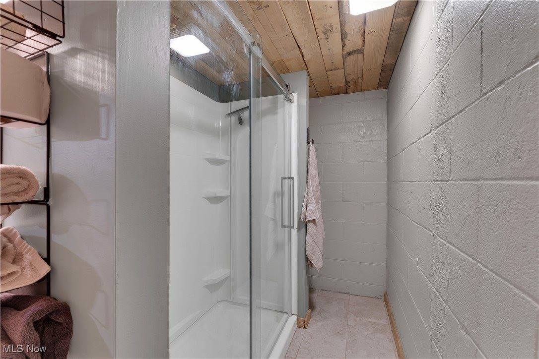 7435 Forest Hill Avenue, Poland, OH 44514