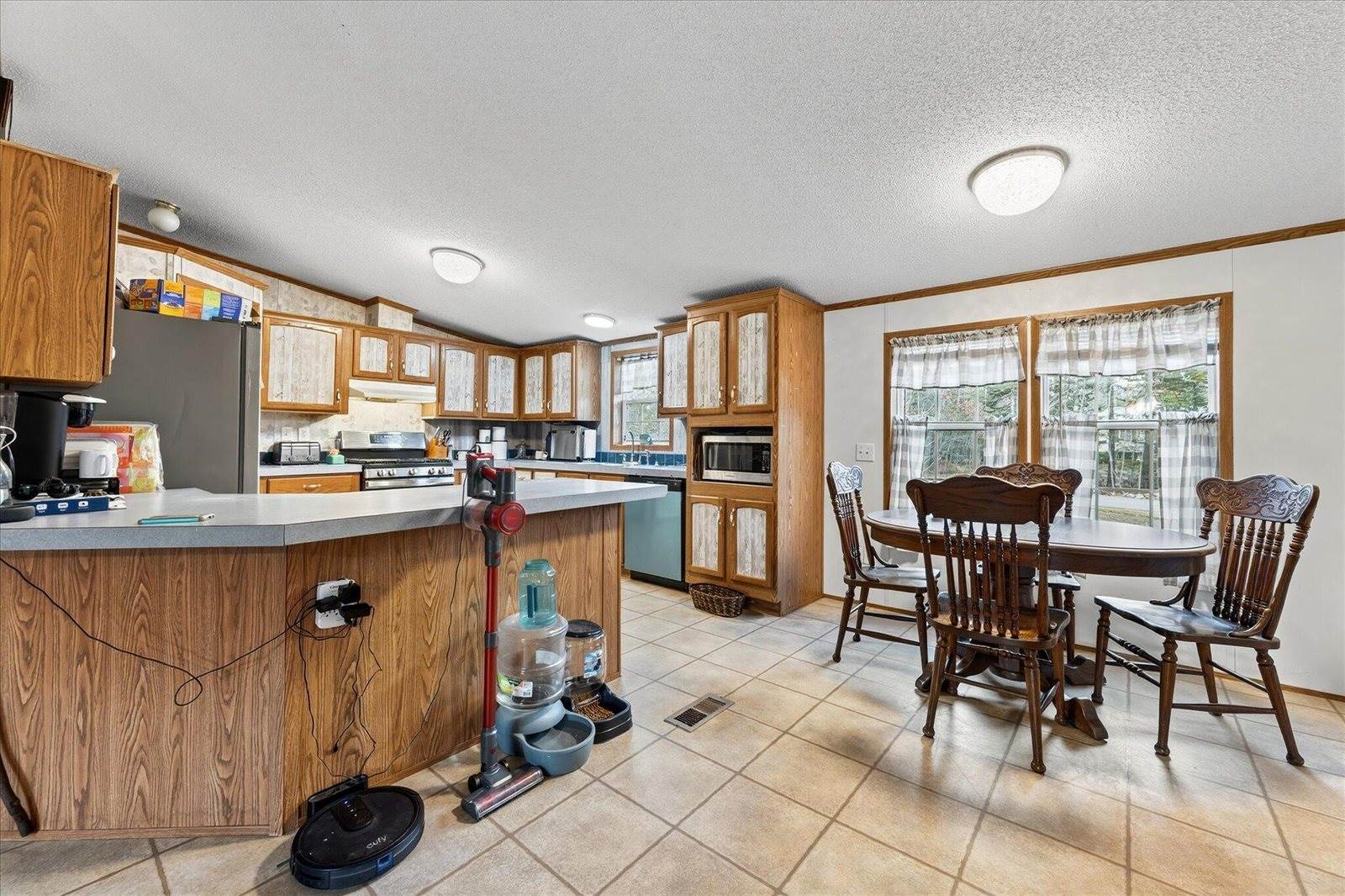 263 Mudgett Road, Kenduskeag, ME 04450