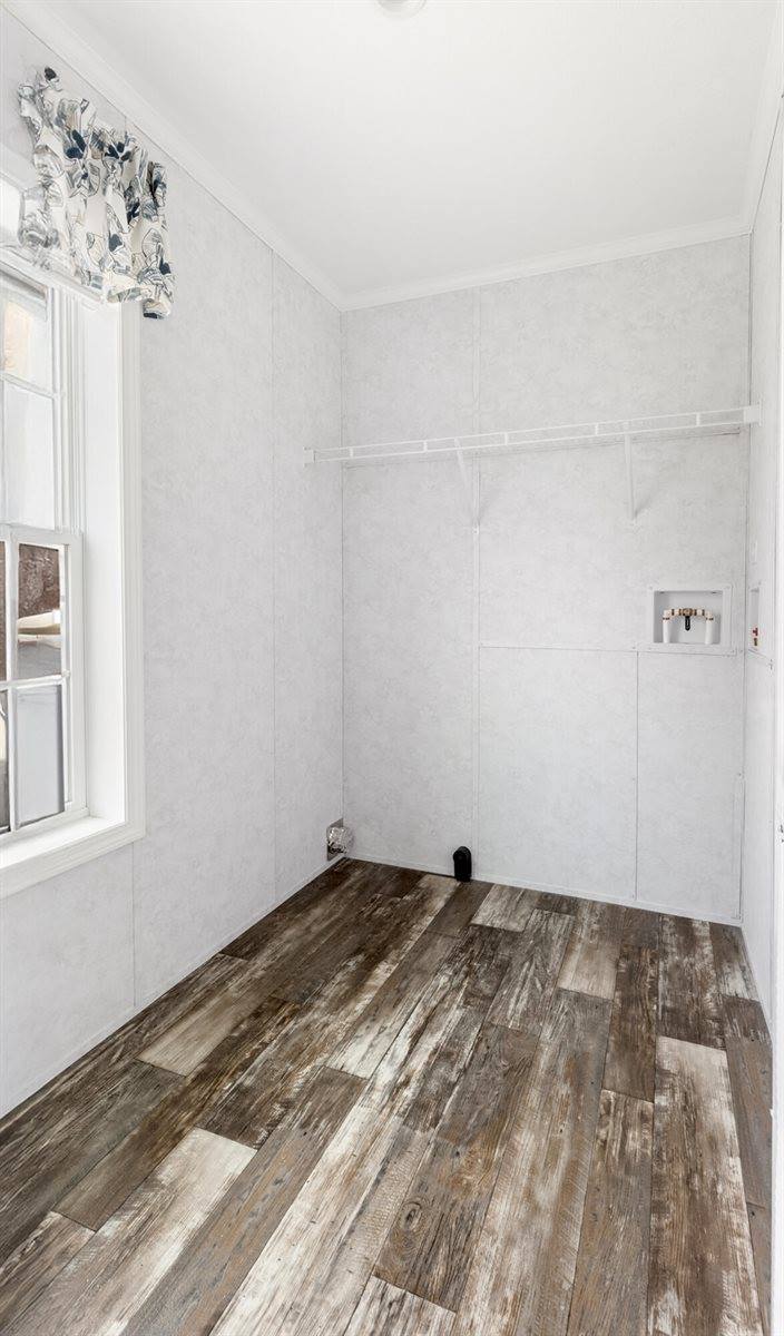 30 Main Road, Holden, ME 04429