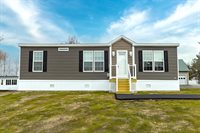 30 Main Road, Holden, ME 04429