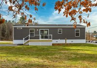 30 Main Road, Holden, ME 04429