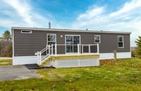 30 Main Road, Holden, ME 04429