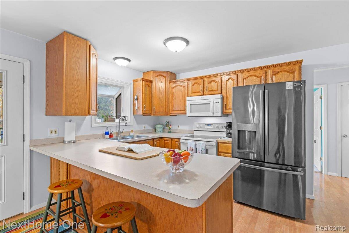 920 Del Sher Drive, BrightonCity_Livingston, MI 48114