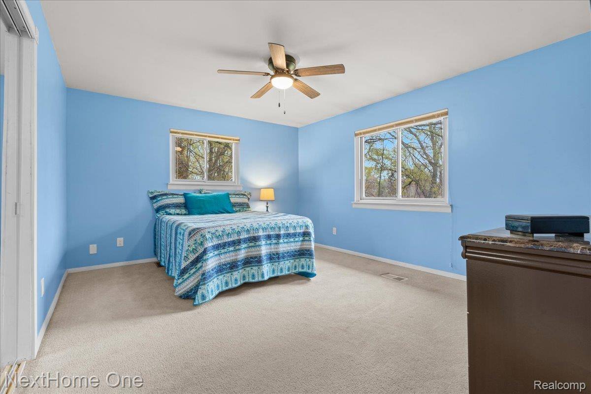 920 Del Sher Drive, BrightonCity_Livingston, MI 48114