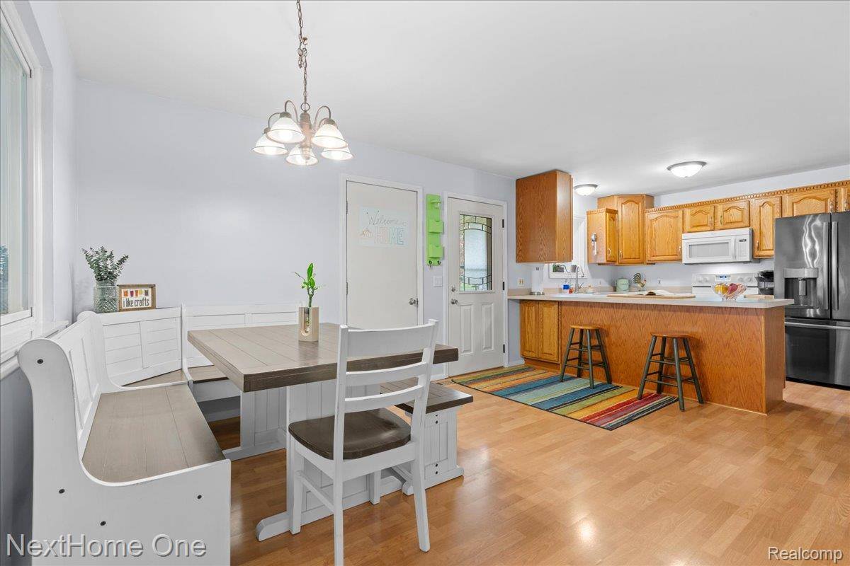 920 Del Sher Drive, BrightonCity_Livingston, MI 48114