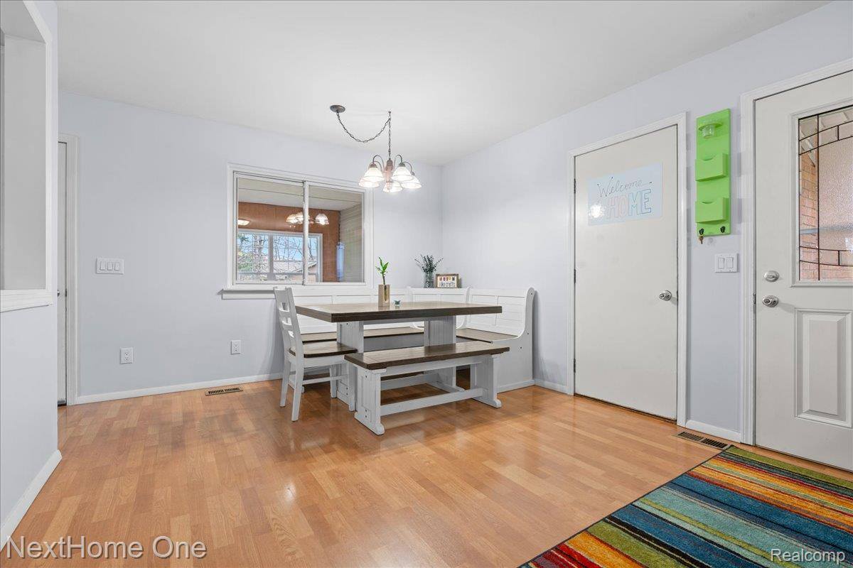 920 Del Sher Drive, BrightonCity_Livingston, MI 48114