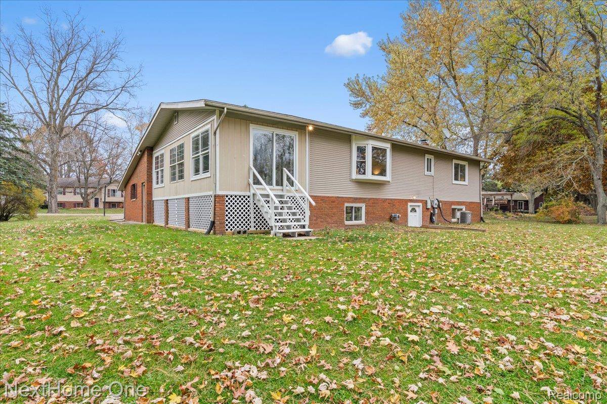 920 Del Sher Drive, BrightonCity_Livingston, MI 48114