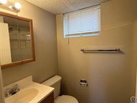 2412 SE Quincy CT, Topeka, KS 66605